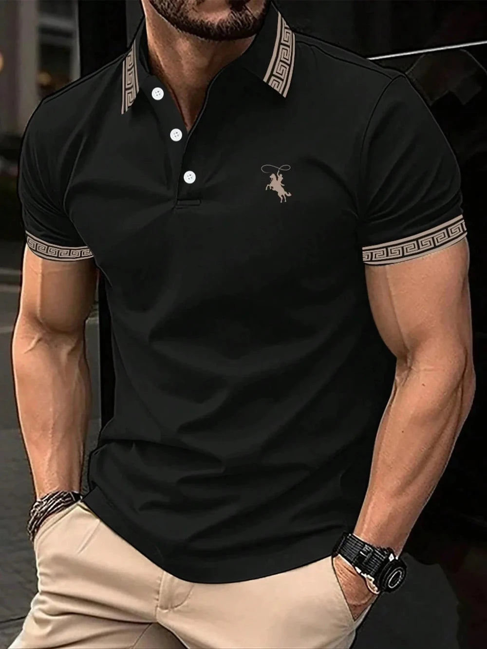 La nueva camiseta POLO de manga corta para hombre para el verano de 2025, presenta una estampado informal de moda y cómoda con estampado de rayas 3D.